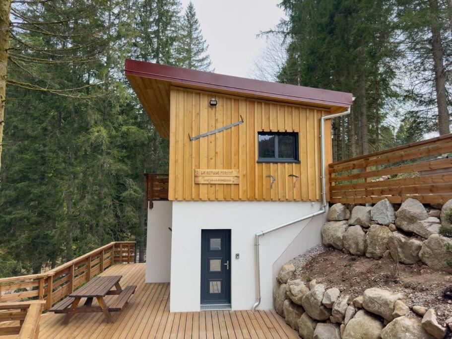 Le Refuge Perche Du Saut De La Bourrique Spa, Terrain Cloture Gérardmer Dış mekan fotoğraf